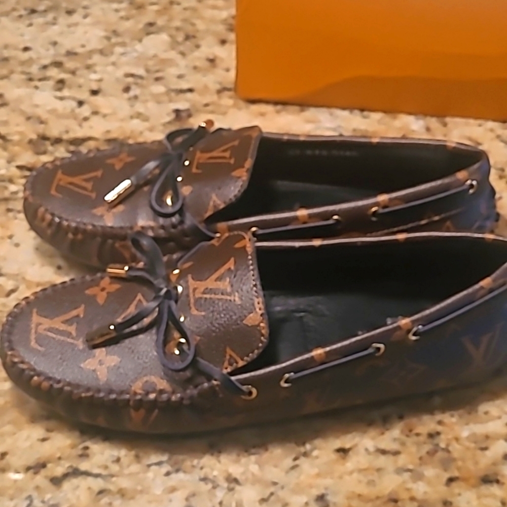 COPY - Womens Louis Vuitton loafers